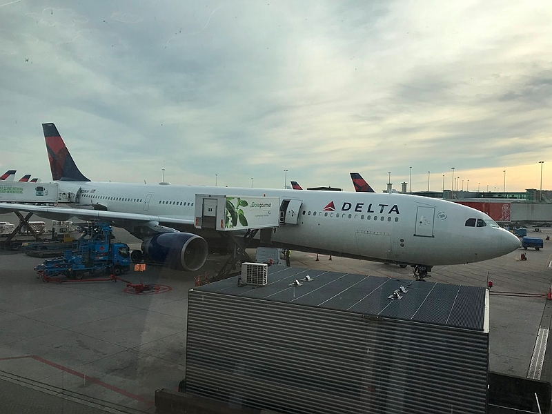 001_USA_Seattle_Delta.jpg
