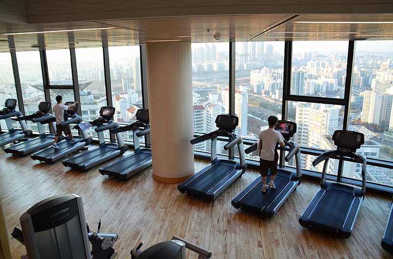 013_South_Korea_Seoul_Sheraton_D_Cube_Hotel.JPG