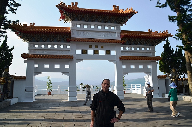 069_Taiwan_Sun_Moon_Lake_Xuan_Zang_Temple_Privat.JPG