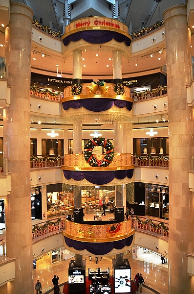 332_Taiwan_Taipei101_Mall.JPG