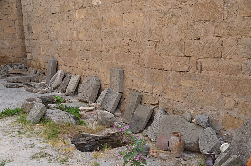 301_Azerbaijan_Great_Mardakan_Fortress.JPG