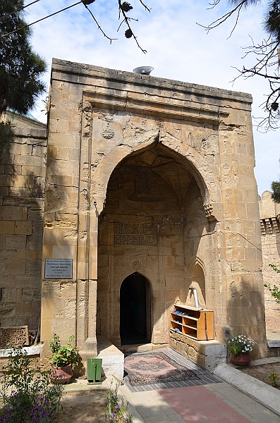 308_Azerbaijan_Great_Mardakan_Fortress.JPG