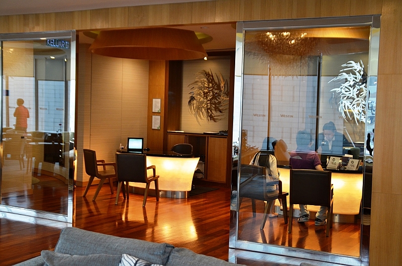 376_Kuala_Lumpur_The_Westin_Executive_Club.JPG