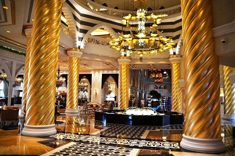013_Dubai_Jumeirah_Zabeel_Saray.JPG
