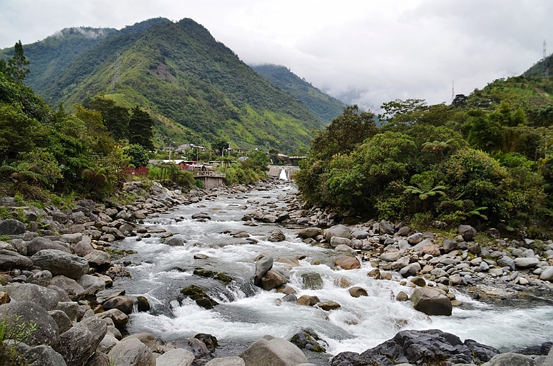 326_Ecuador_Pailon_del_Diablo.JPG