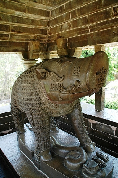 469_India_Khajuraho_Western_Temples.JPG