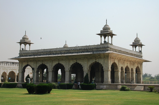 571_India_New_Delhi_Red_Fort.JPG