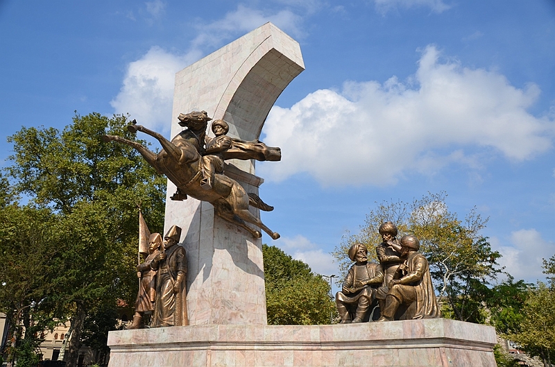 087_Istanbul_Fatih_Anit_Park.JPG