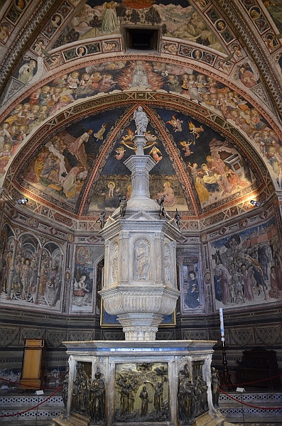 259_Italien_Toskana_Siena_Duomo_Battistero.JPG