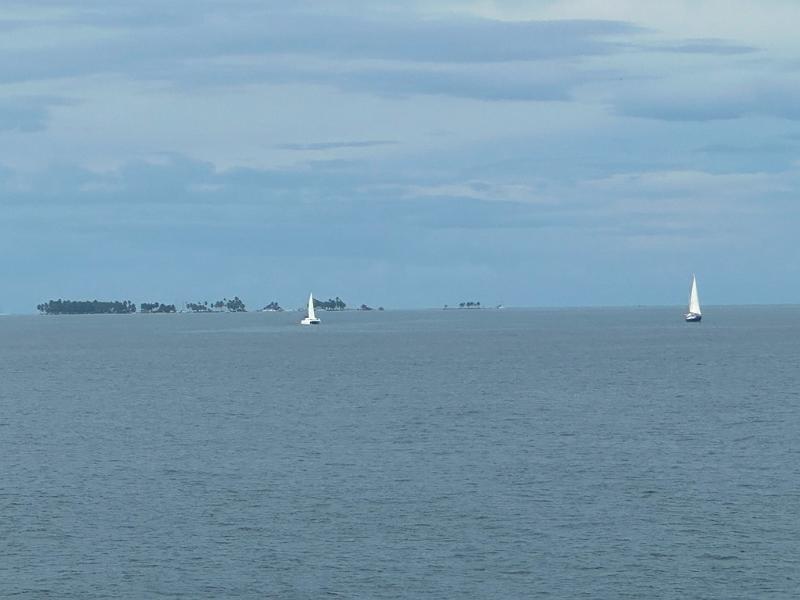 022_Panama_Holandes_Cay_Beach.JPG