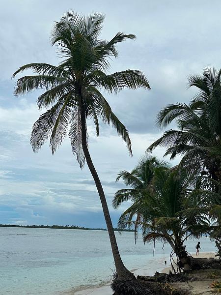 047_Panama_Holandes_Cay_Beach.JPG