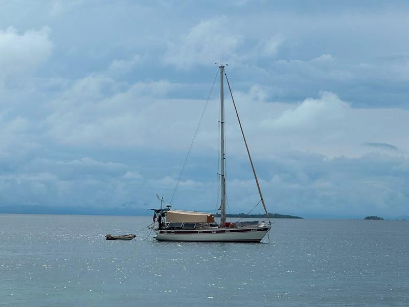 055_Panama_Holandes_Cay_Beach.JPG