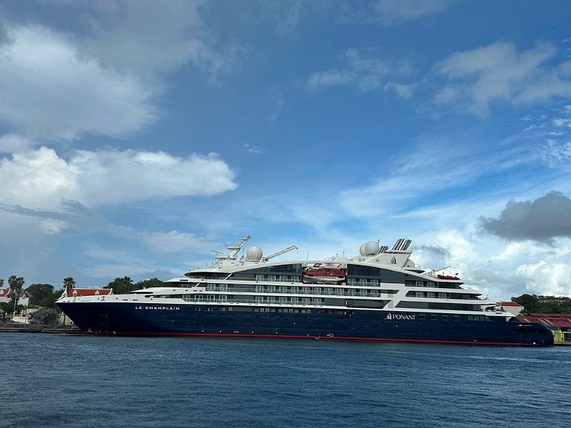 002_Ponant_Le_Champlain.JPG