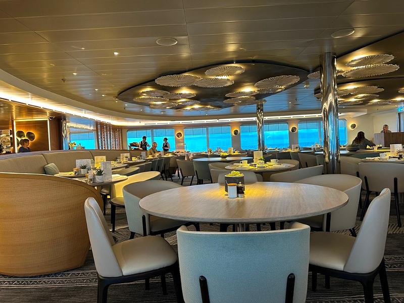 120_Ponant_Le_Champlain.JPG