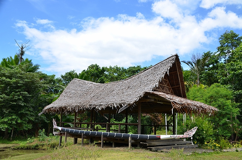 023_Papua_New_Guinea_Alotau.JPG
