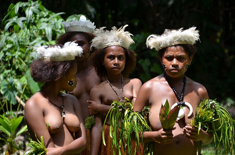 028_Papua_New_Guinea_Alotau.JPG