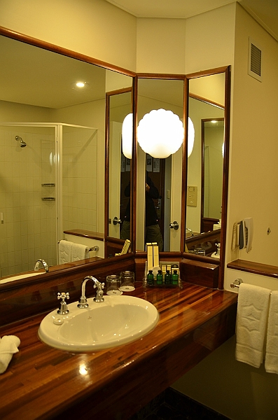 005_Australia_Cairns_Shangri_La.JPG