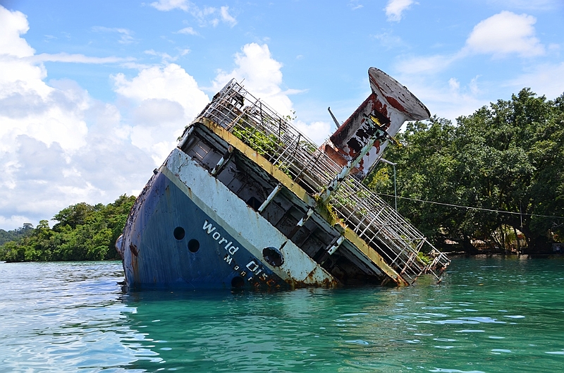 029_Solomon_Islands_Roderick_Bay.JPG