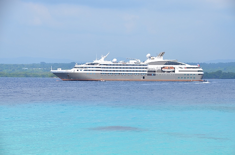 047_Vanuatu_Paradise_Lagoon.JPG