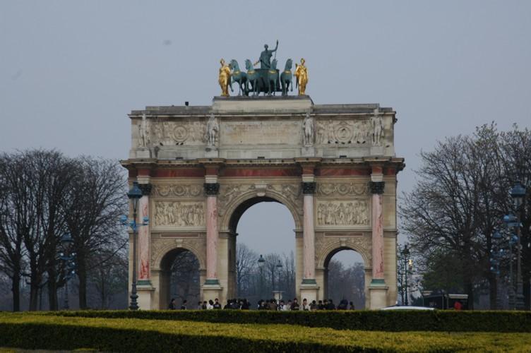 20_Paris_Place_du_Carrousel.JPG