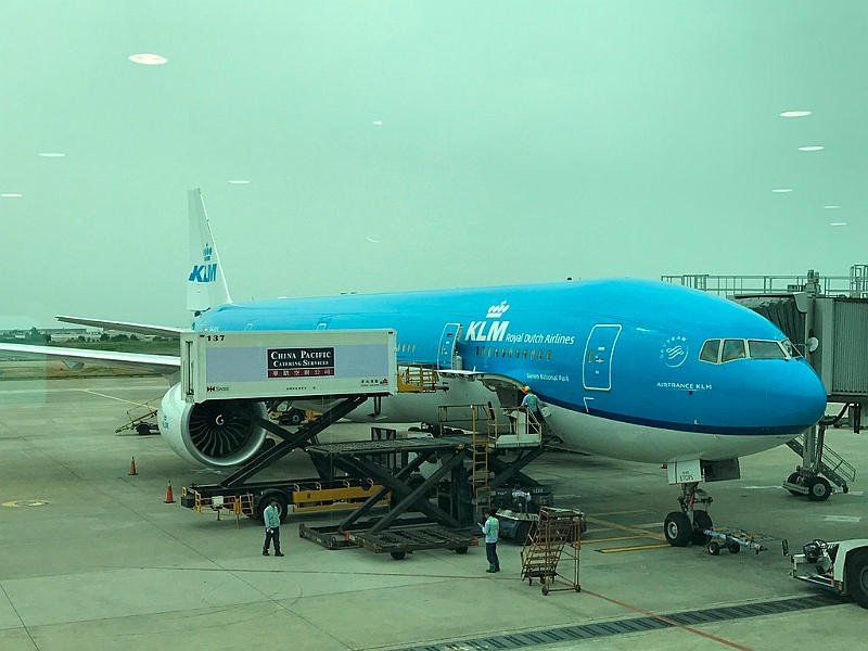001_Philippines_KLM.JPG