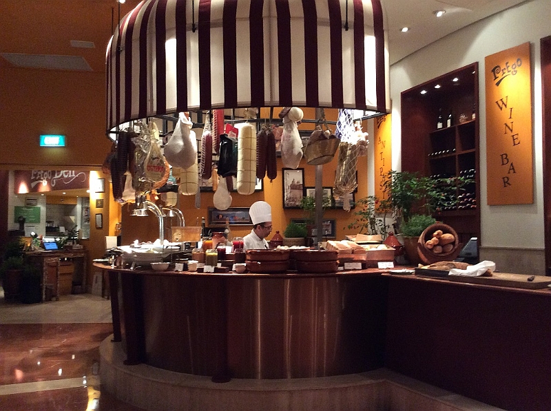 45_Fairmont_Singapore.JPG