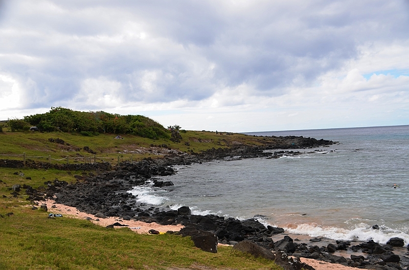 075_Chile_Easter_Island_Anakena.JPG