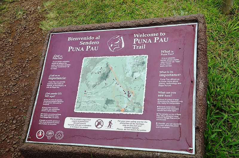 098_Chile_Easter_Island_Puna_Pau.JPG