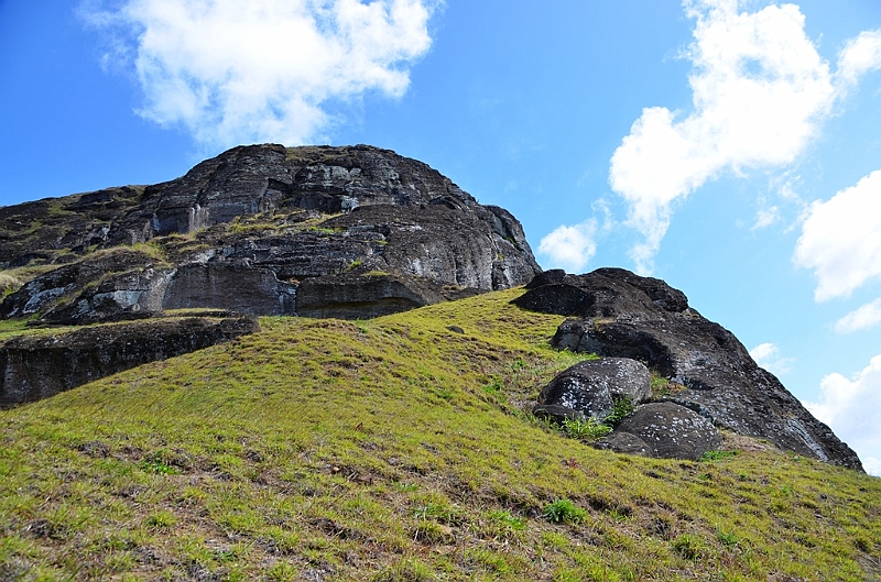 197_Chile_Easter_Island_Rano_Raraku.JPG