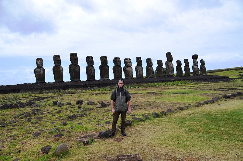 219_Chile_Easter_Island_Tongariki_Privat.JPG