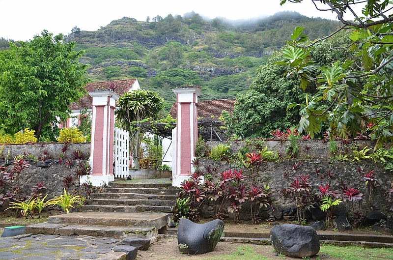 108_French_Polynesia_Gambier_Islands_Rikitea.JPG