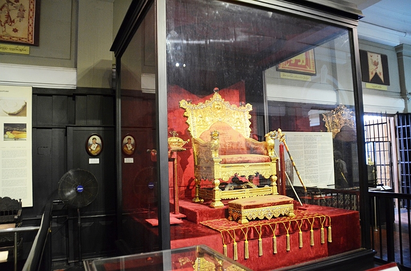 006_Sri_Lanka_Colombo_National_Museum.JPG