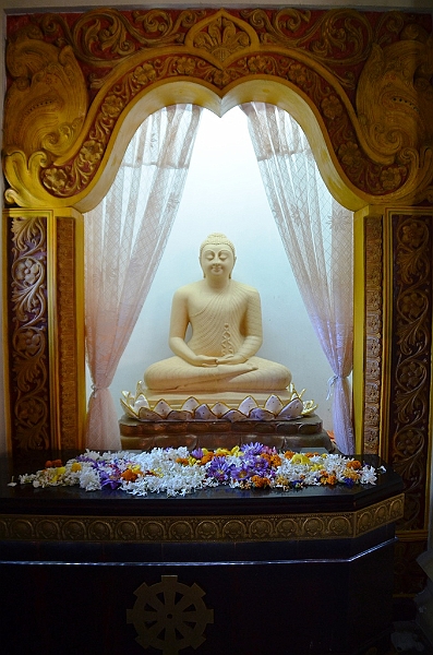 323_Sri_Lanka_Kandy_Temple_of_the_Sacred_Tooth.JPG