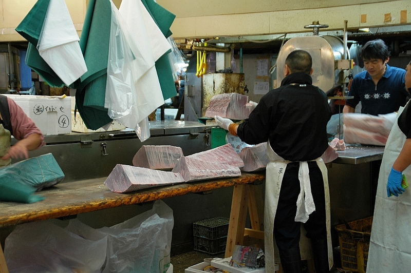 105_Tokyo_Fishmarket.JPG